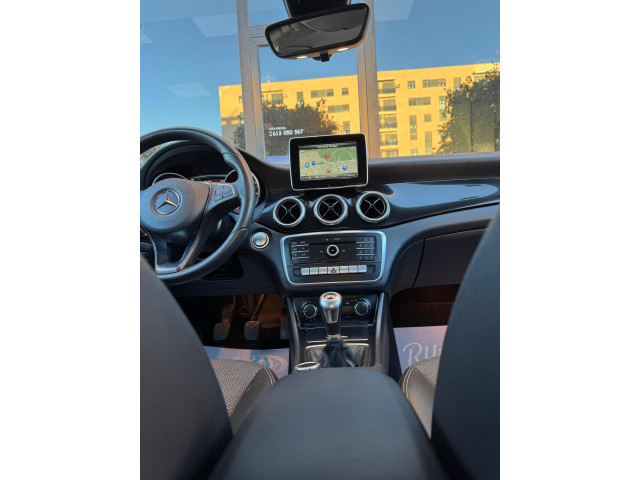 MERCEDES-BENZ Clase CLA CLA 200 d