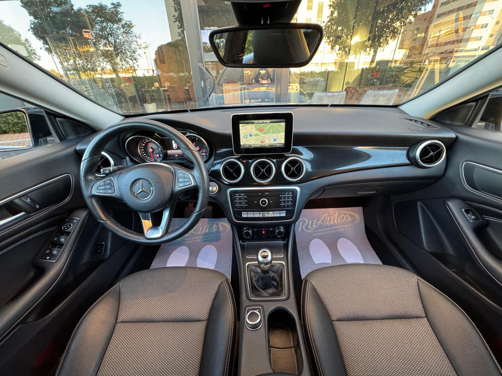 MERCEDES-BENZ Clase CLA CLA... 2