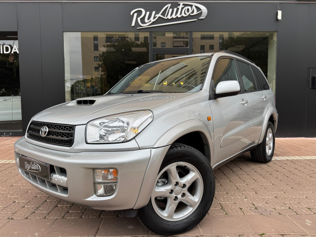 TOYOTA Rav4 2.0 D4D Luna 4X4