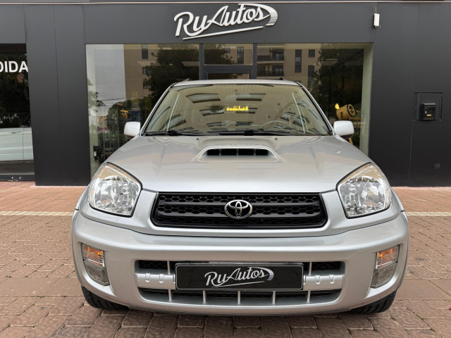TOYOTA Rav4 2.0 D4D Luna 4X4