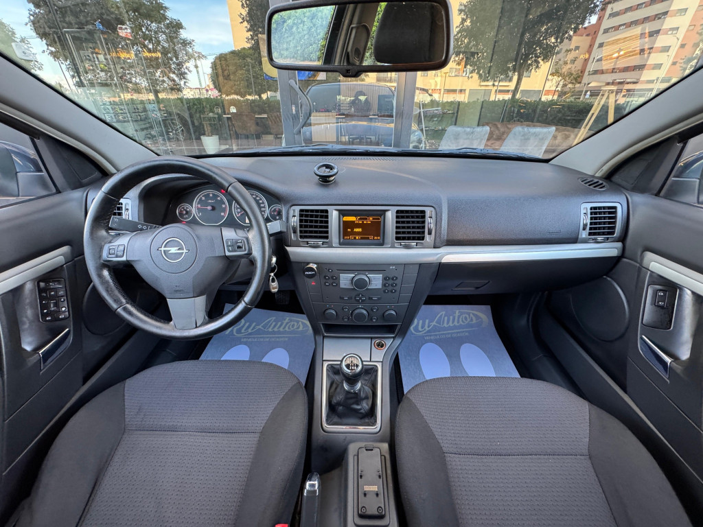 OPEL Vectra Sport 1.9 CDTI 16v 2