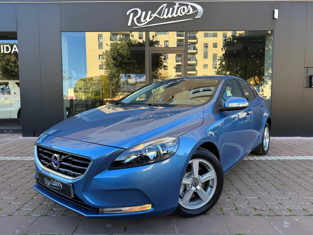 VOLVO V40 2.0 D2 Kinetic