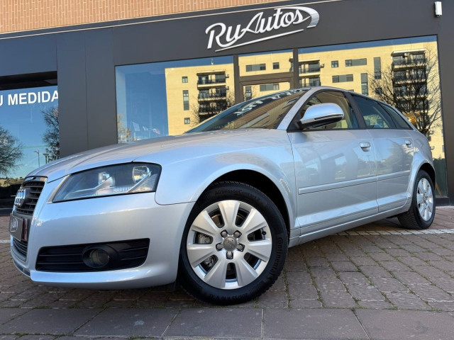 AUDI A3 Sportback 2.0 TDI 140cv DPF Attraction