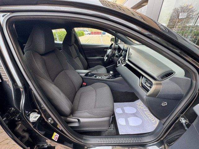 TOYOTA CHR 1.8 125H Dynamic Plus
