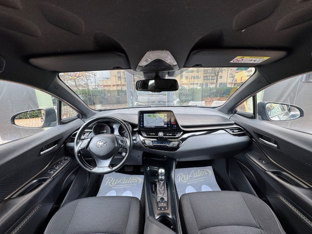 TOYOTA CHR 1.8 125H Dynamic... 2