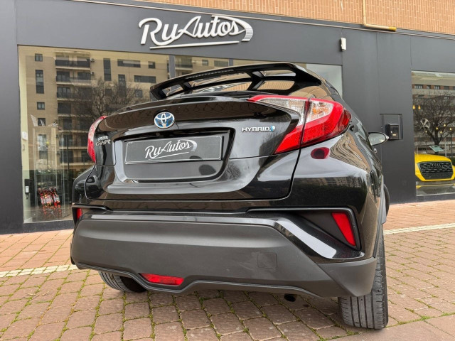 TOYOTA CHR 1.8 125H Dynamic Plus