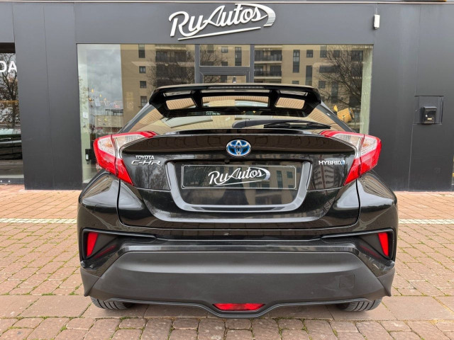 TOYOTA CHR 1.8 125H Dynamic Plus