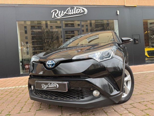 TOYOTA CHR 1.8 125H Dynamic Plus