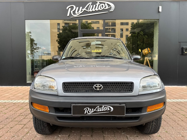 TOYOTA Rav4 2.0I 16V