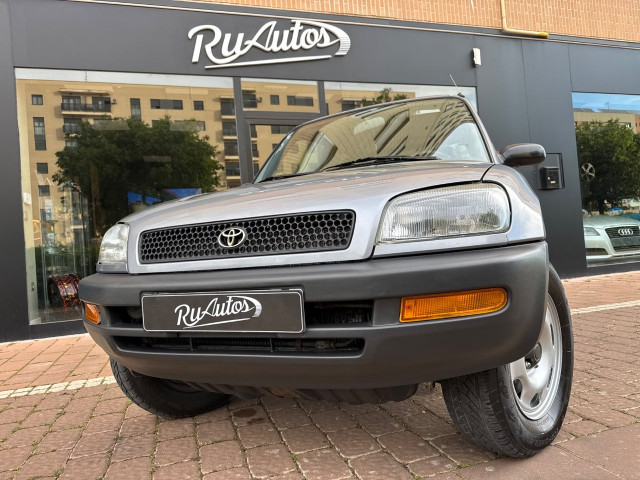 TOYOTA Rav4 2.0I 16V