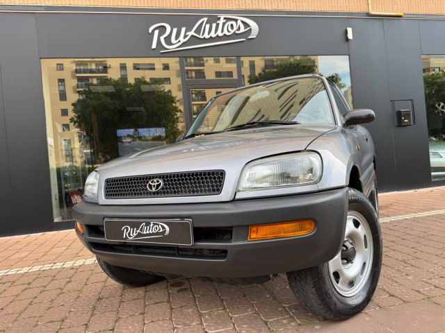 TOYOTA Rav4 2.0I 16V