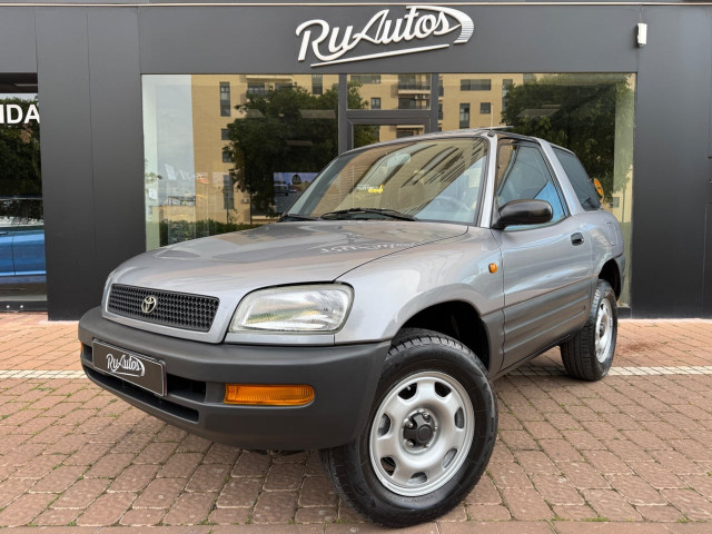 TOYOTA Rav4 2.0I 16V