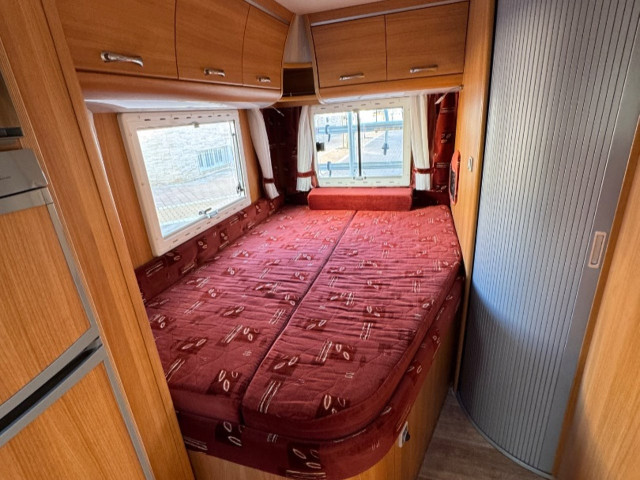 AUTOCARAVANA PERFILADA CHAUSSON ALLEGRO 83