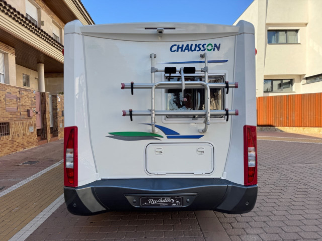 AUTOCARAVANA PERFILADA CHAUSSON ALLEGRO 83