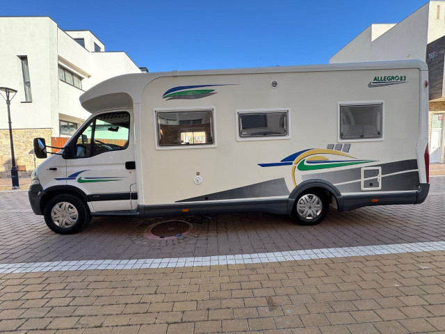 AUTOCARAVANA PERFILADA CHAUSSON ALLEGRO 83