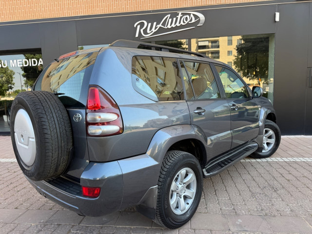 TOYOTA Land Cruiser 3.0 D4D VXL