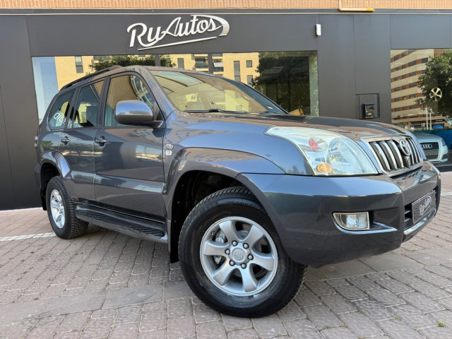 TOYOTA Land Cruiser 3.0 D4D VXL