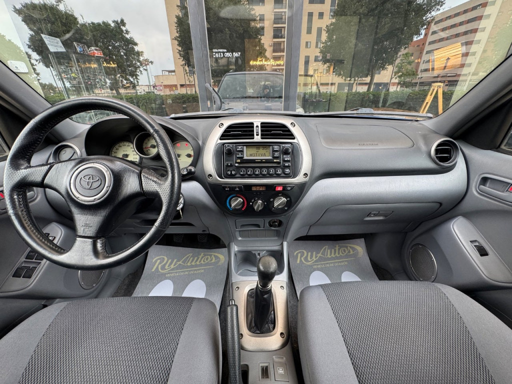 TOYOTA Rav4 2.0 VVTi Sol 4X4 2