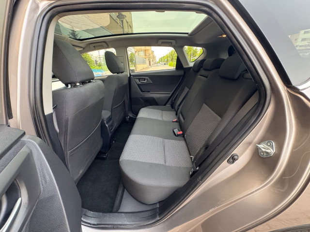 TOYOTA Auris 120D Live