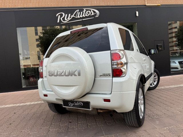 SUZUKI Grand Vitara 1.6 VVT JXE