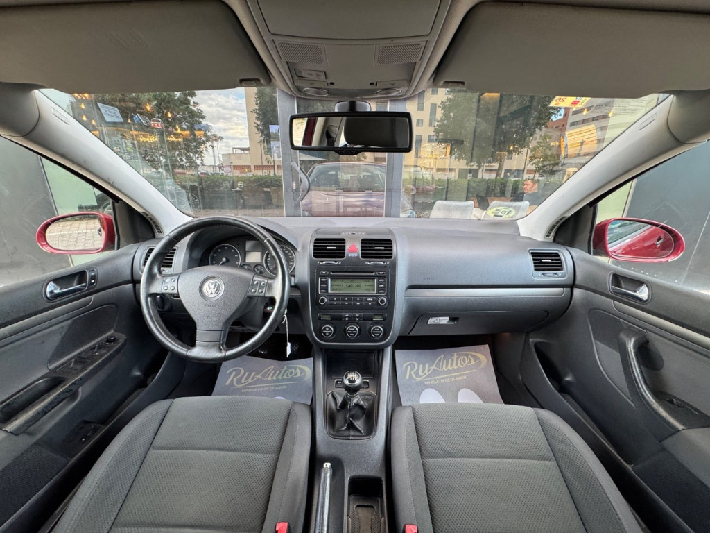 VOLKSWAGEN Golf 1.6 FSI... 2