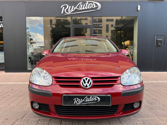 VOLKSWAGEN Golf 1.6 FSI Highline