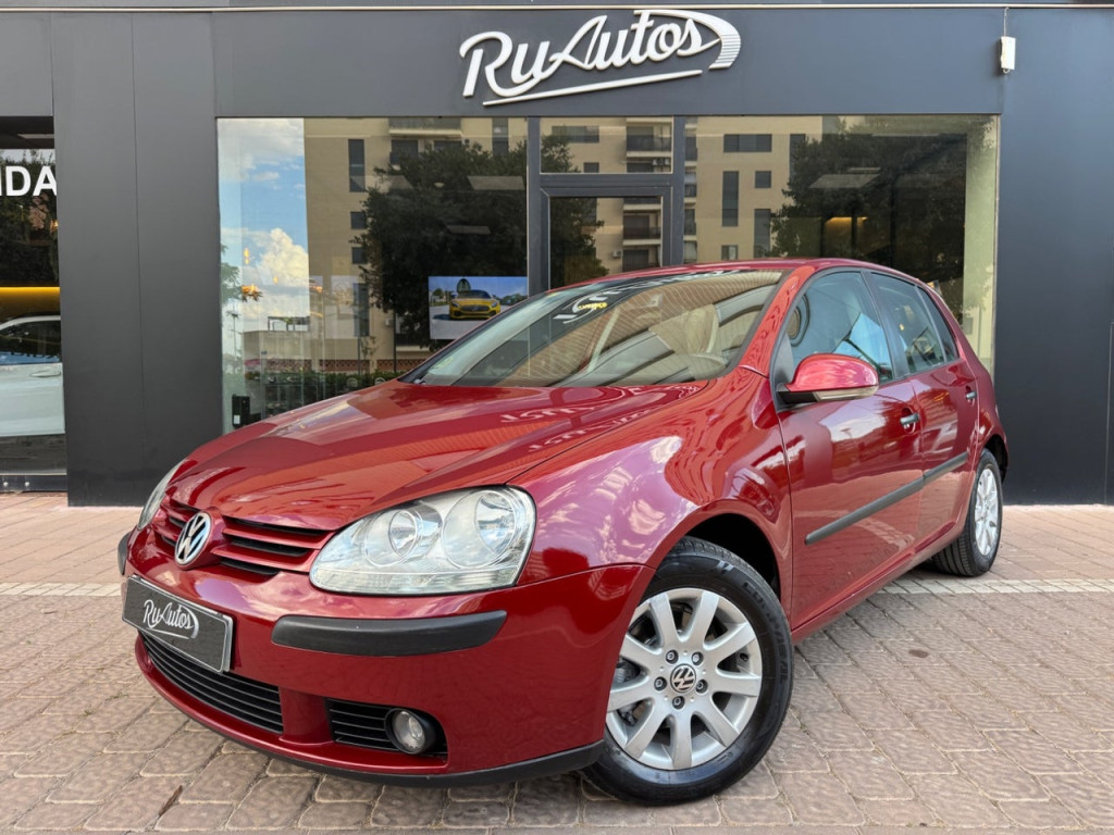 VOLKSWAGEN Golf 1.6 FSI...