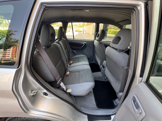 TOYOTA Rav4 1.8 VVTi Luna 4X2
