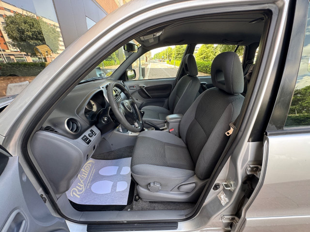 TOYOTA Rav4 1.8 VVTi Luna 4X2