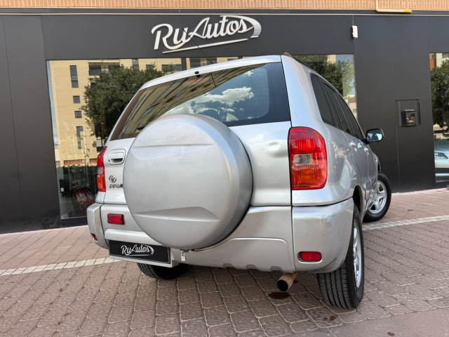 TOYOTA Rav4 1.8 VVTi Luna 4X2