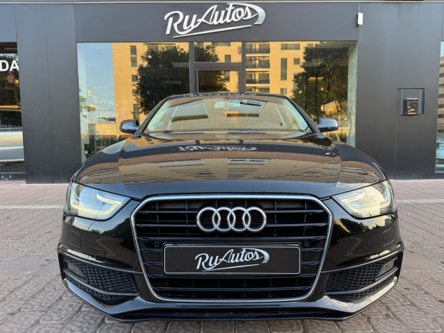 AUDI A4 2.0 TDI 150cv S line edition