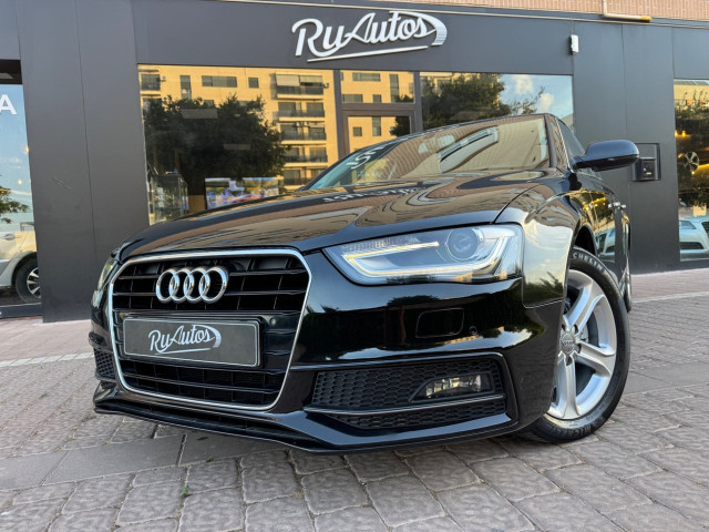 AUDI A4 2.0 TDI 150cv S line edition