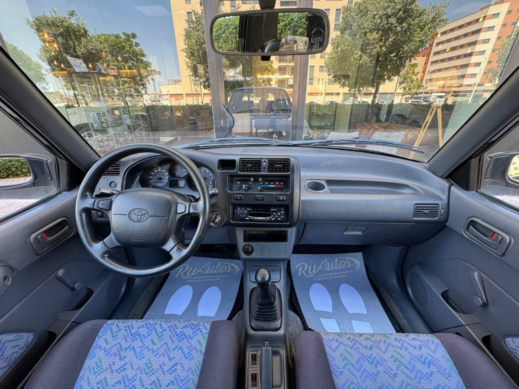TOYOTA Rav4 RAV-4 GX 2