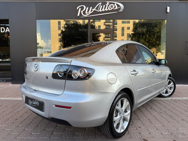 MAZDA Mazda3 2.0 CRTD Sportive