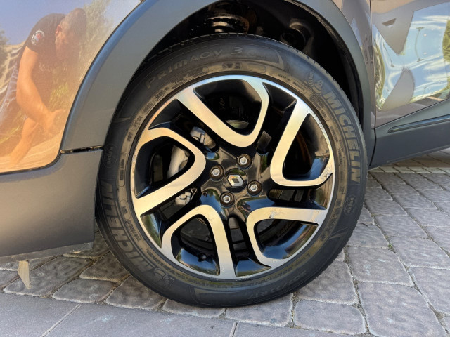 RENAULT Captur Zen dCi 90 EDC eco2