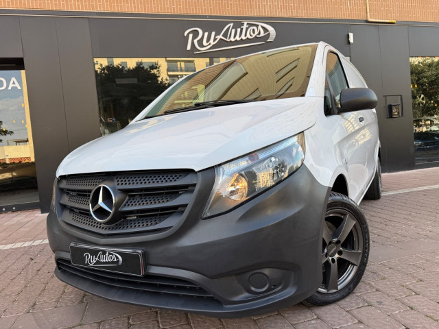 MERCEDES-BENZ Vito 111 BT Tourer Base Larga